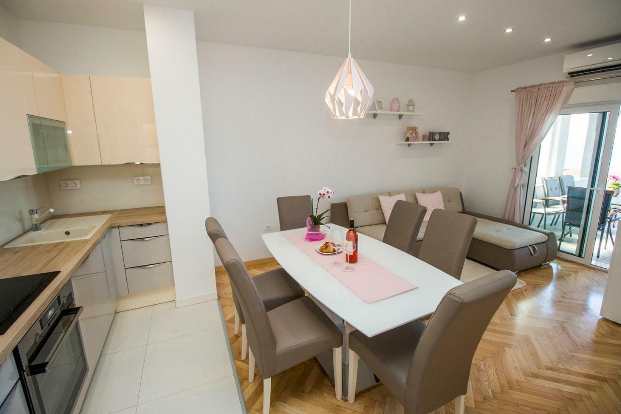 Apartman Nina Омиш Экстерьер фото